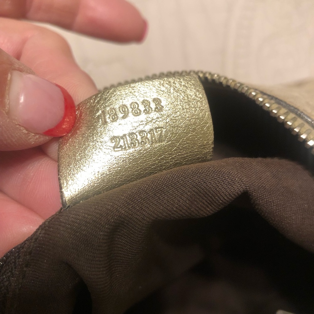 Gucci Beige and Gold Shoulder Bag - Picture 12 of 16